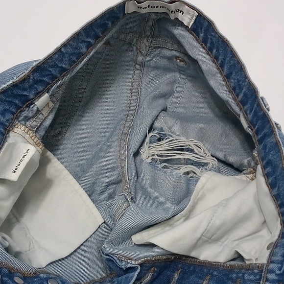 Reformation Lola Denim Jean Short - Picture 6 of 10